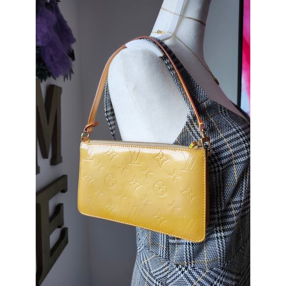 Louis Vuitton Yellow Lexington Pochette Vernis Patent Leather Shoulder Bag - Picture 2 of 15